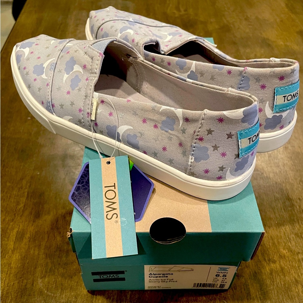 Toms Alpargata Shoe Womens Size 6.5 Ortholite BRAND NEW Starry Sky Print